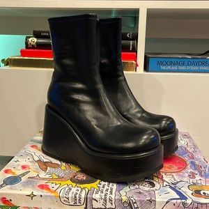 Jeffrey Campbell Black Platform Boots 9